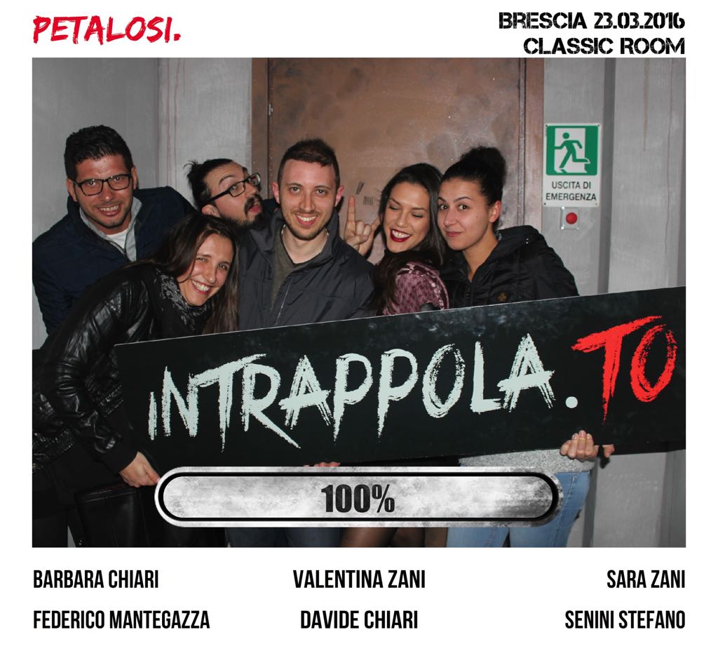 Il gruppo Petalosi. è fuggito dalla nostra escape room Classic Room