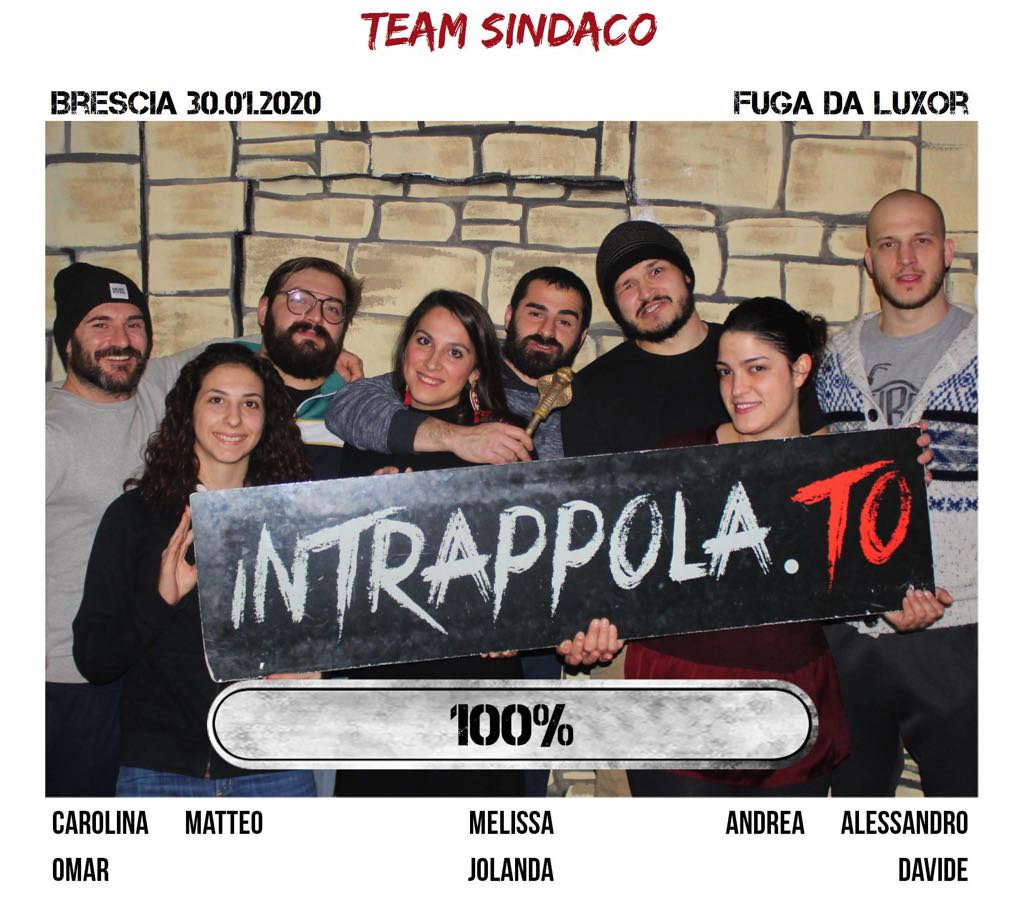 Il gruppo team sindaco è fuggito dalla nostra escape room Fuga da Luxor