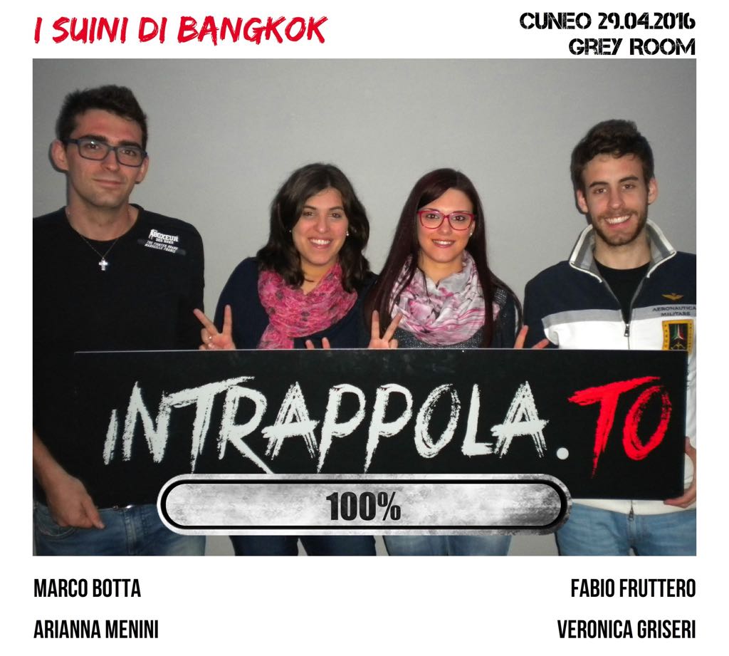 Il gruppo I SUINI DI BANGKOK è fuggito dalla nostra escape room Grey Room