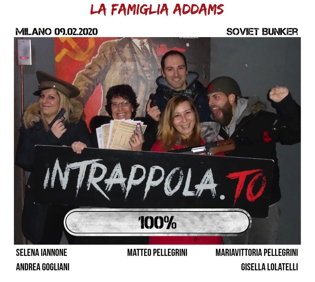 Il gruppo la famiglia addams è fuggito dalla nostra escape room Soviet Bunker